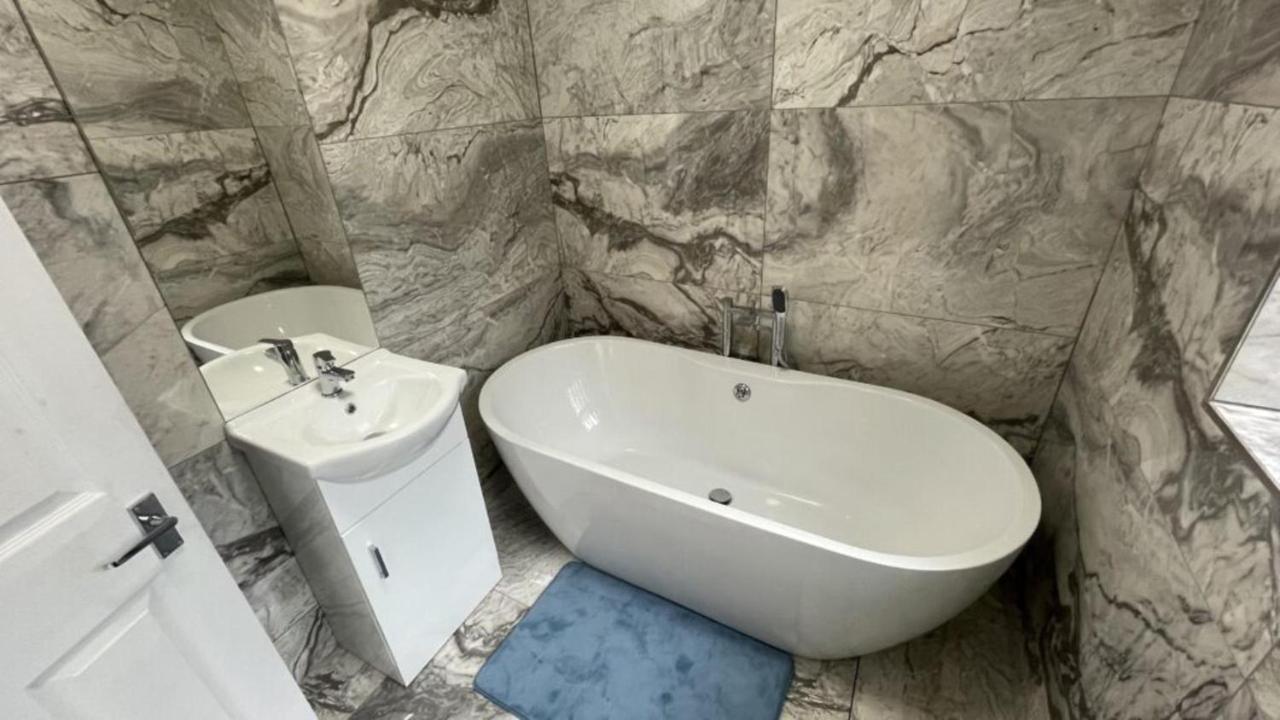 House Located Centrally For Up To 8 Guests Scarborough Ngoại thất bức ảnh